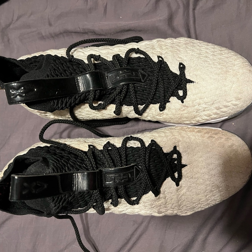 Lebron 15 graffiti’s